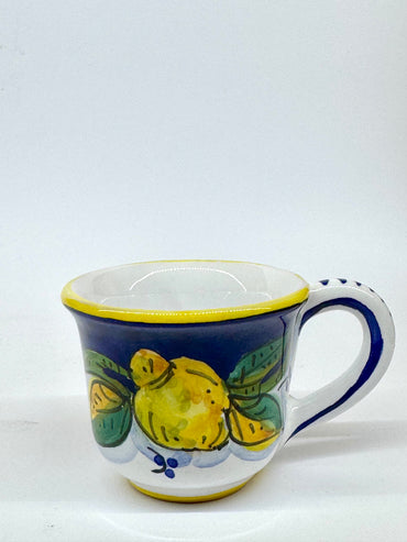 Coffee cup with Gambino lemon decoration