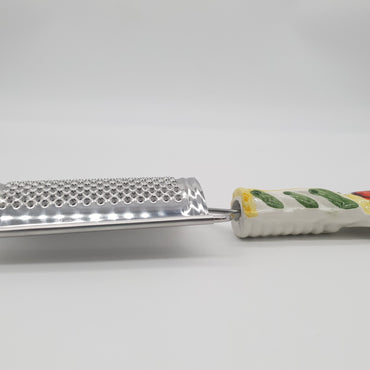 Grattugia Formaggio Decoro Uva Rossa Fondo Giallo Acciaio e Ceramica