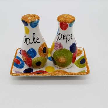 Salt and Pepper Set Decor Circles