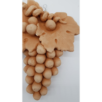 Large grape in terracotta