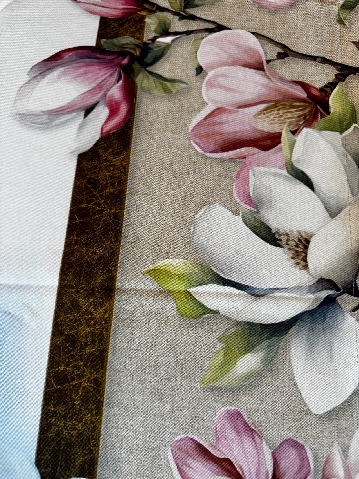 Tovaglia con cornice e Magnolie Digitale
