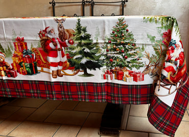 Tovaglia con babbo Natale e orsetto Digiale