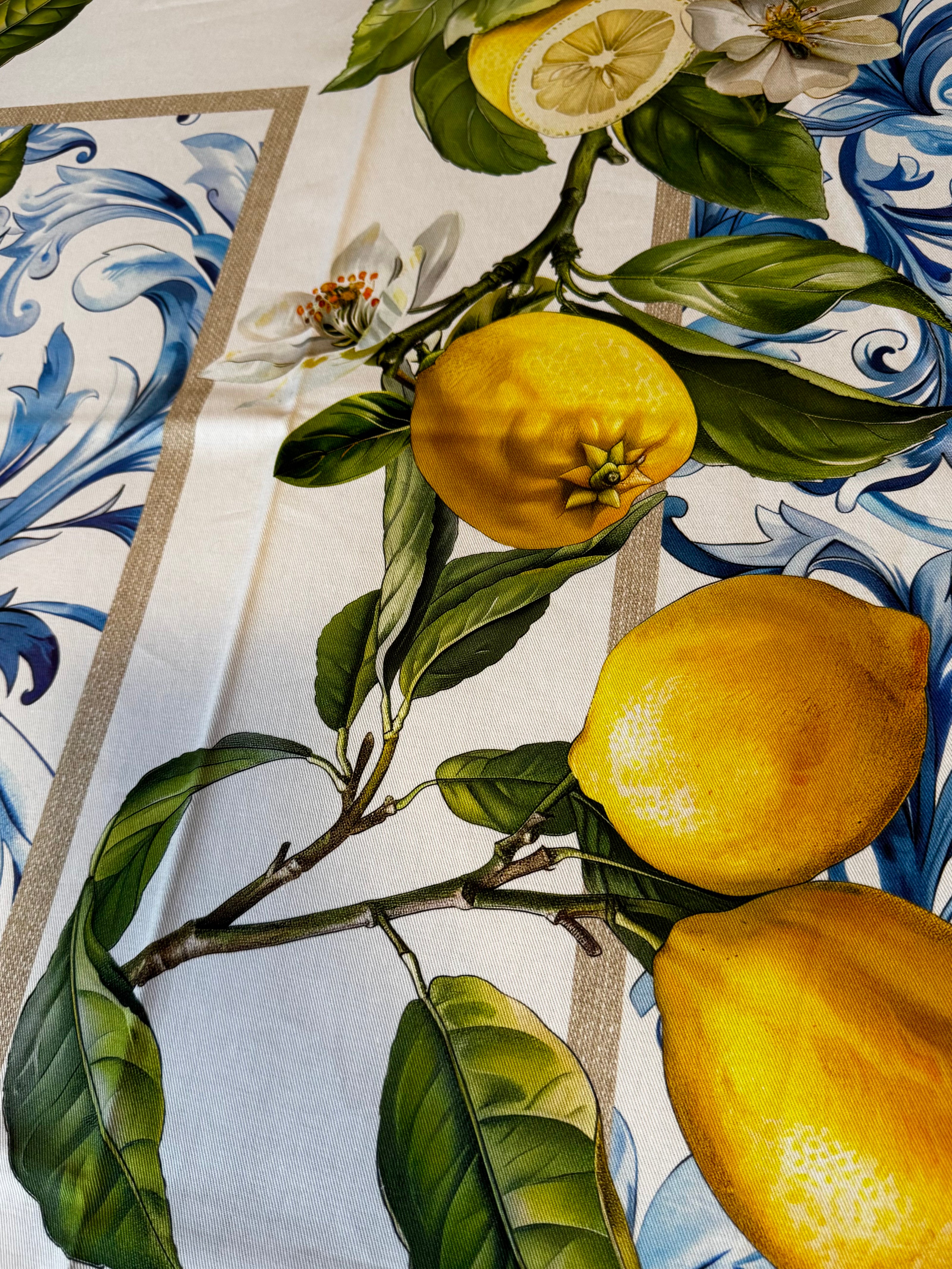 Tovaglia con Limoni e Fiori Digitale