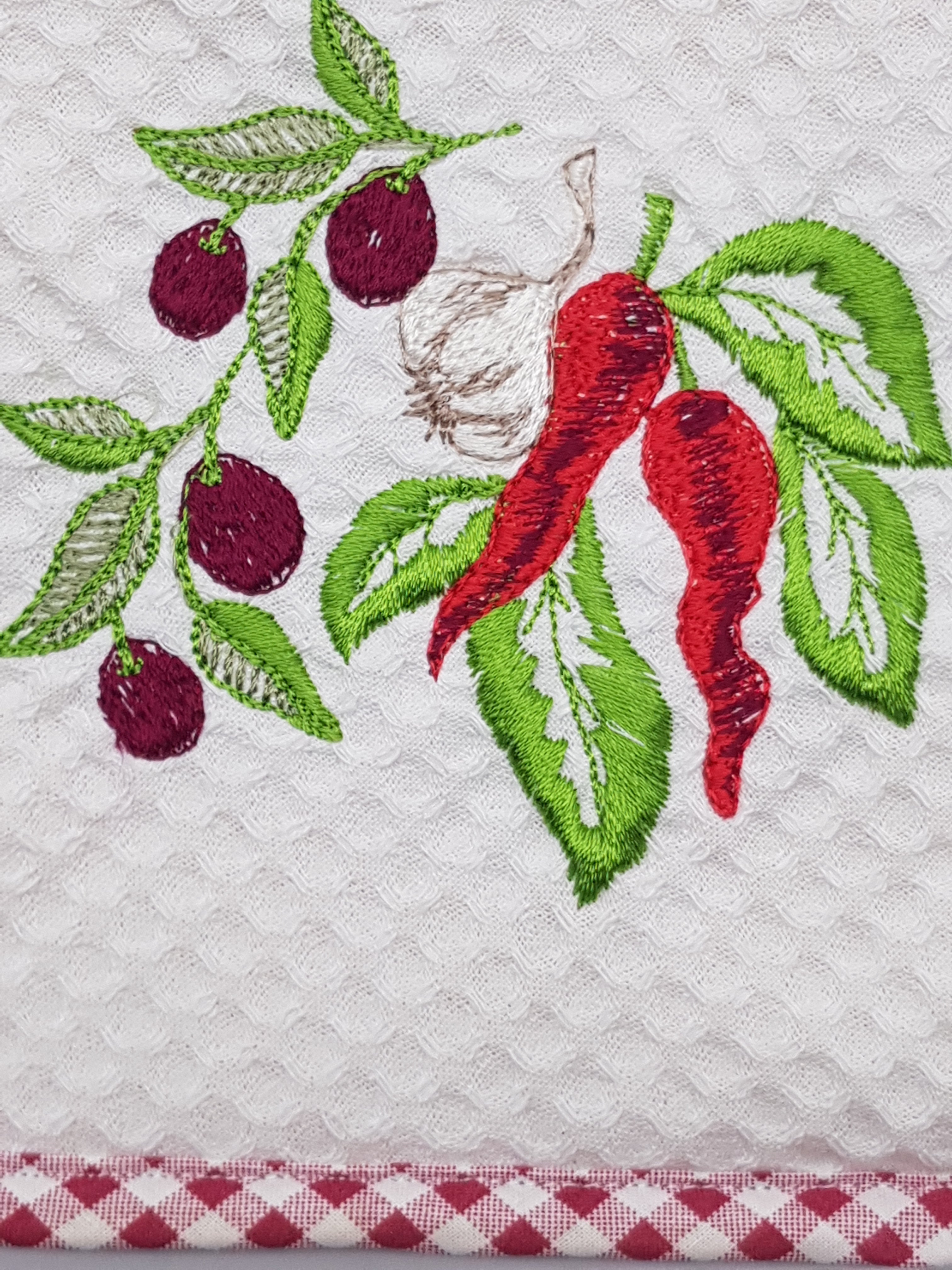 Square Potholder Cream Chillies Olives
