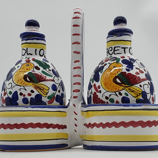 Oil And Vinegar Colored Arabesque Decor