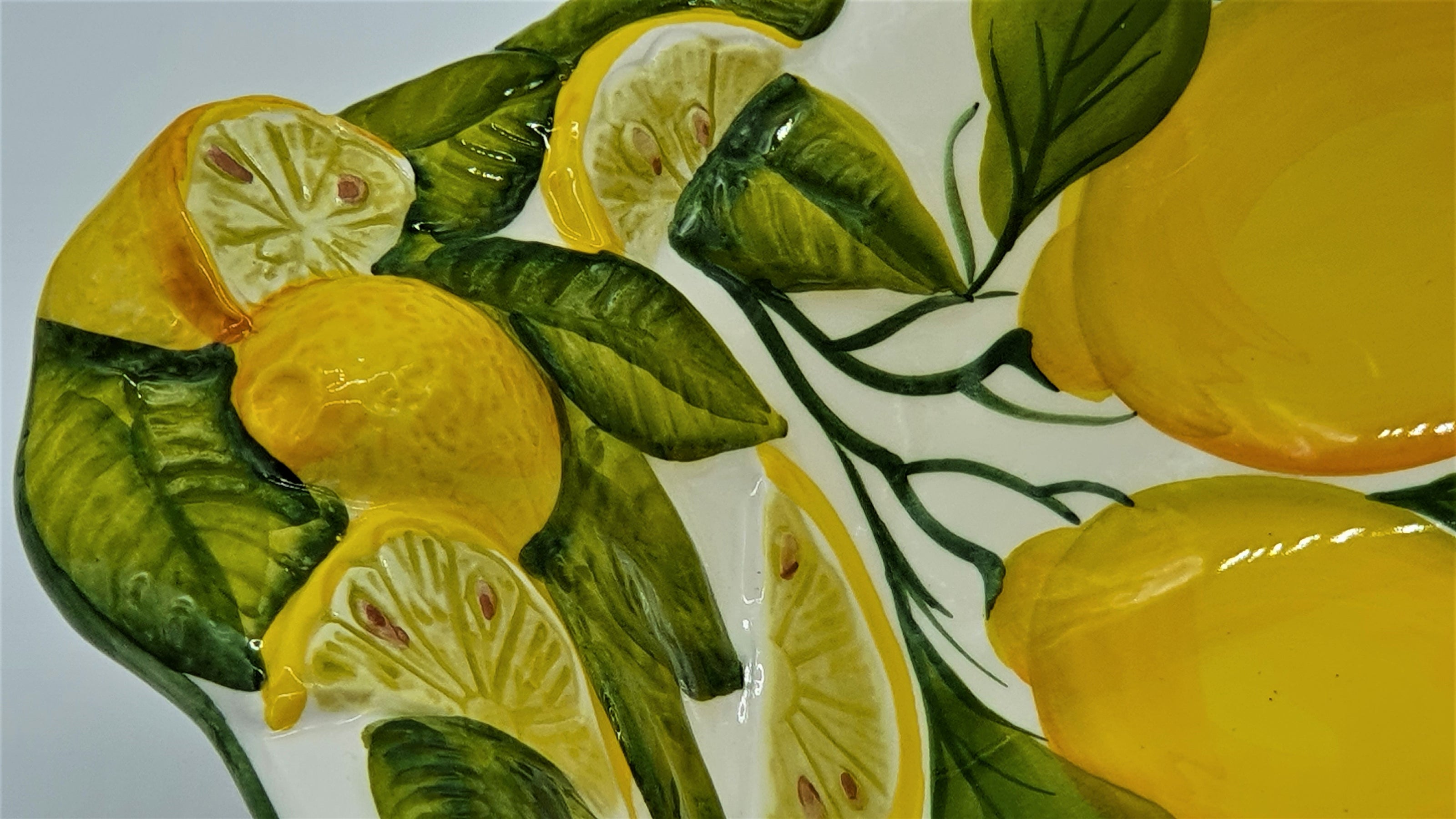  Large Bowl Relief Lemon Decor