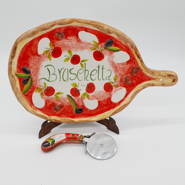 Oval bruschetta with handle and pizza cutter