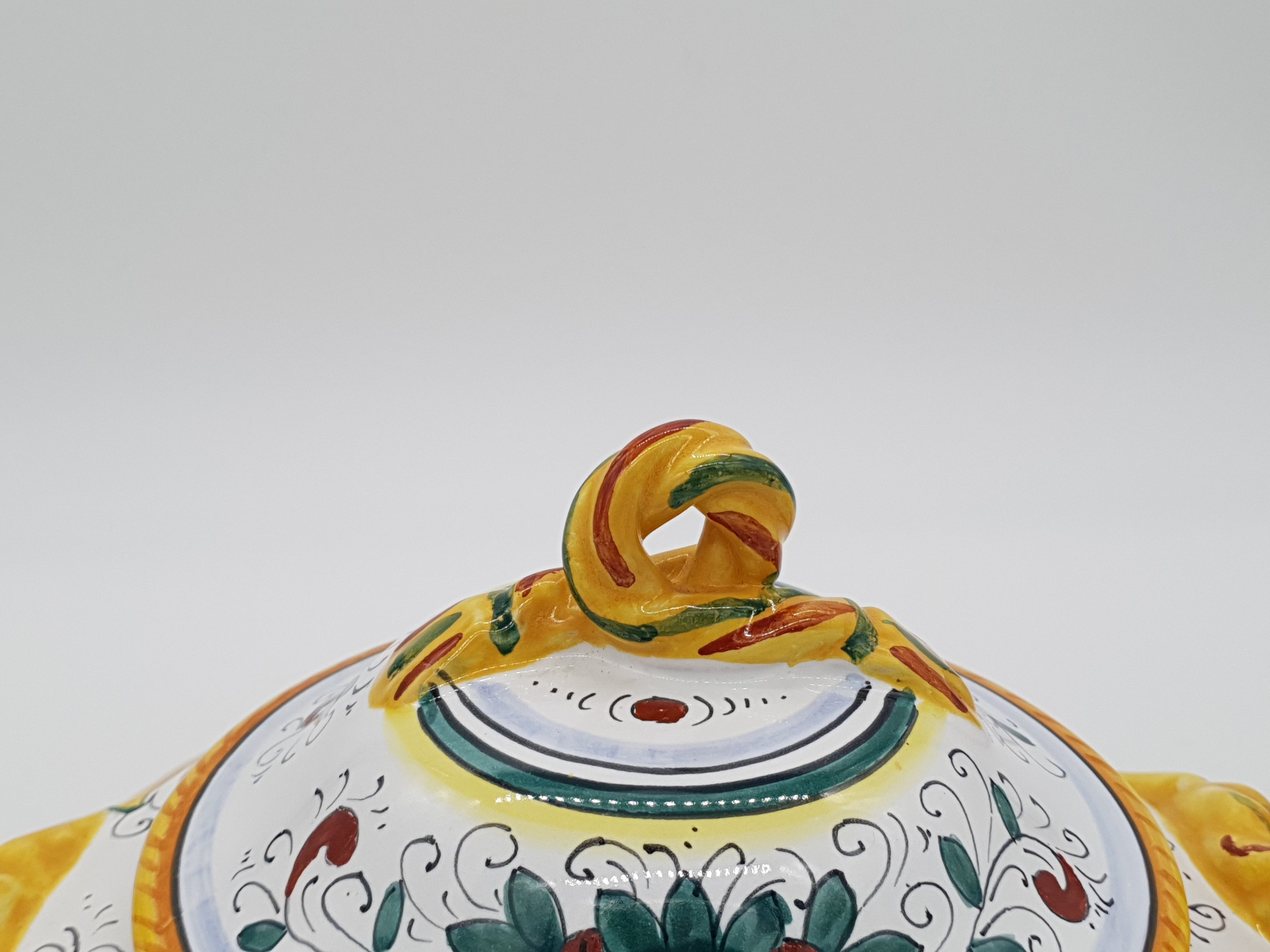 Zuppiera Bassa Con Coperchio Decoro Raffaellesco