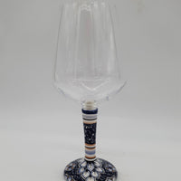 Calice per Vino Ceramica e Vetro Fiori Bianchi Fondo Blu