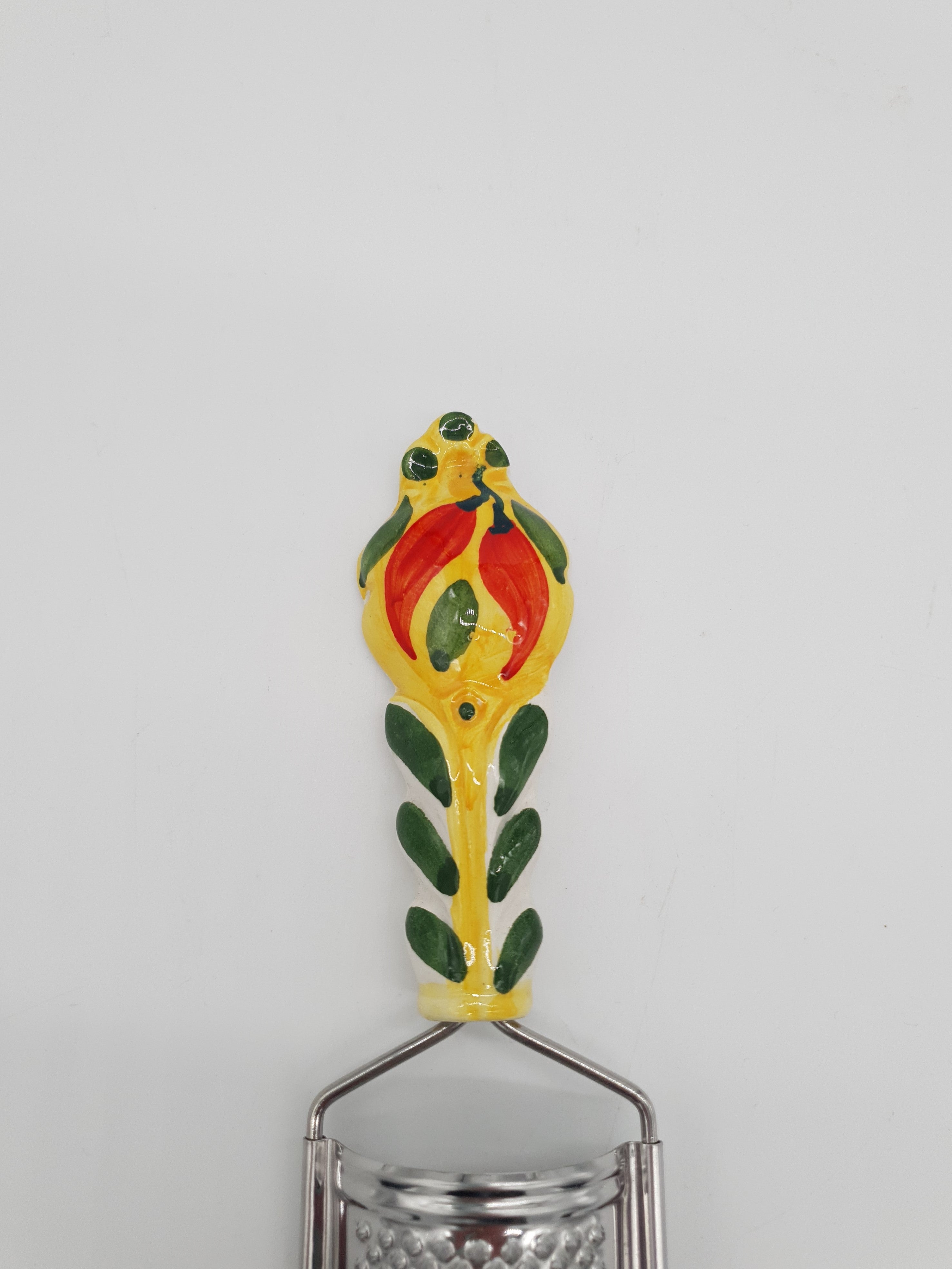 Grattugia Formaggio Peperoncino Fondo Giallo Acciaio e Ceramica