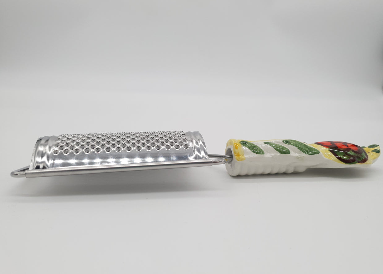 Grattugia Formaggio Decoro Uva Rossa Fondo Giallo Acciaio e Ceramica