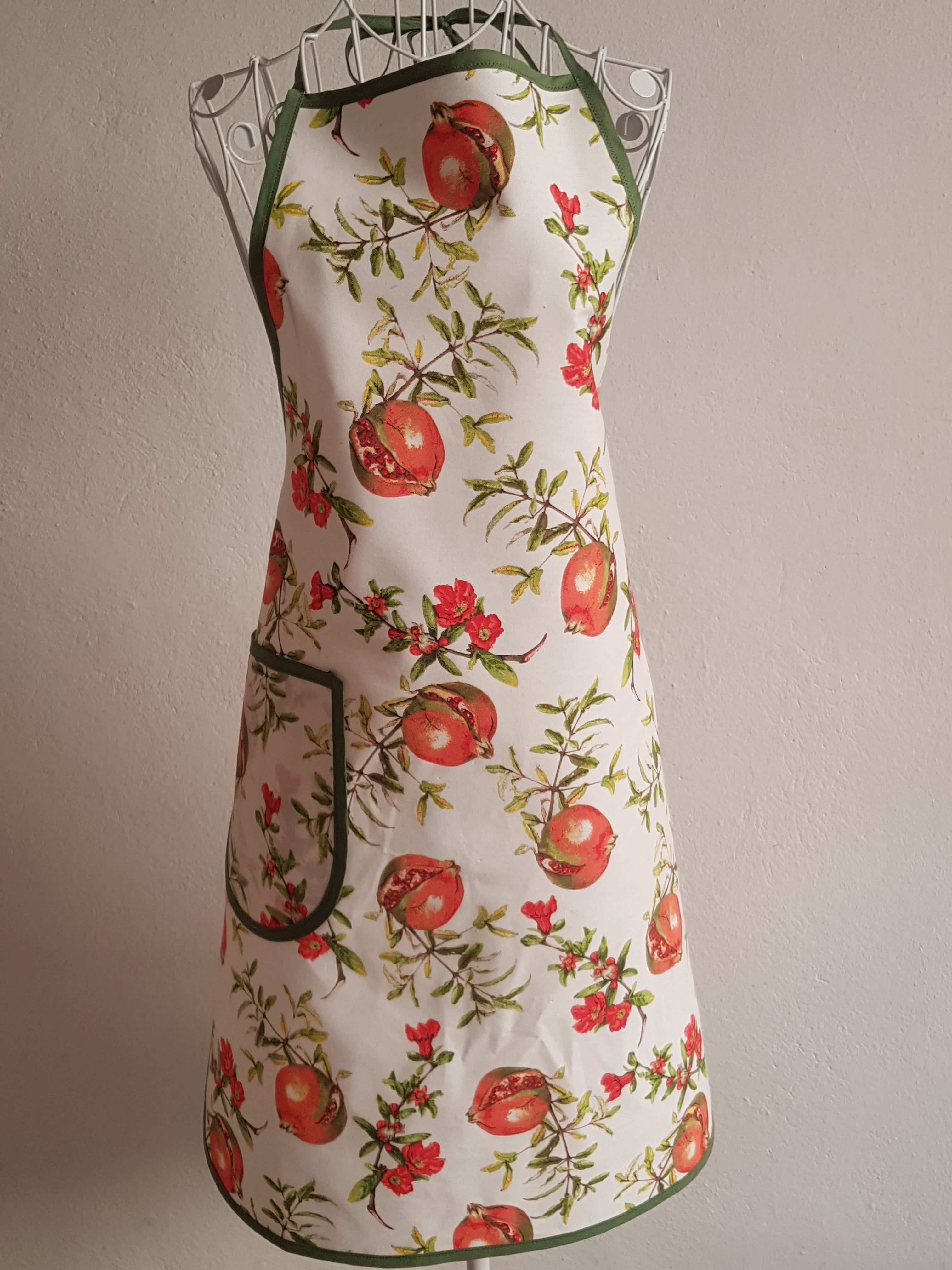 Apron Kitchen Pomegranates