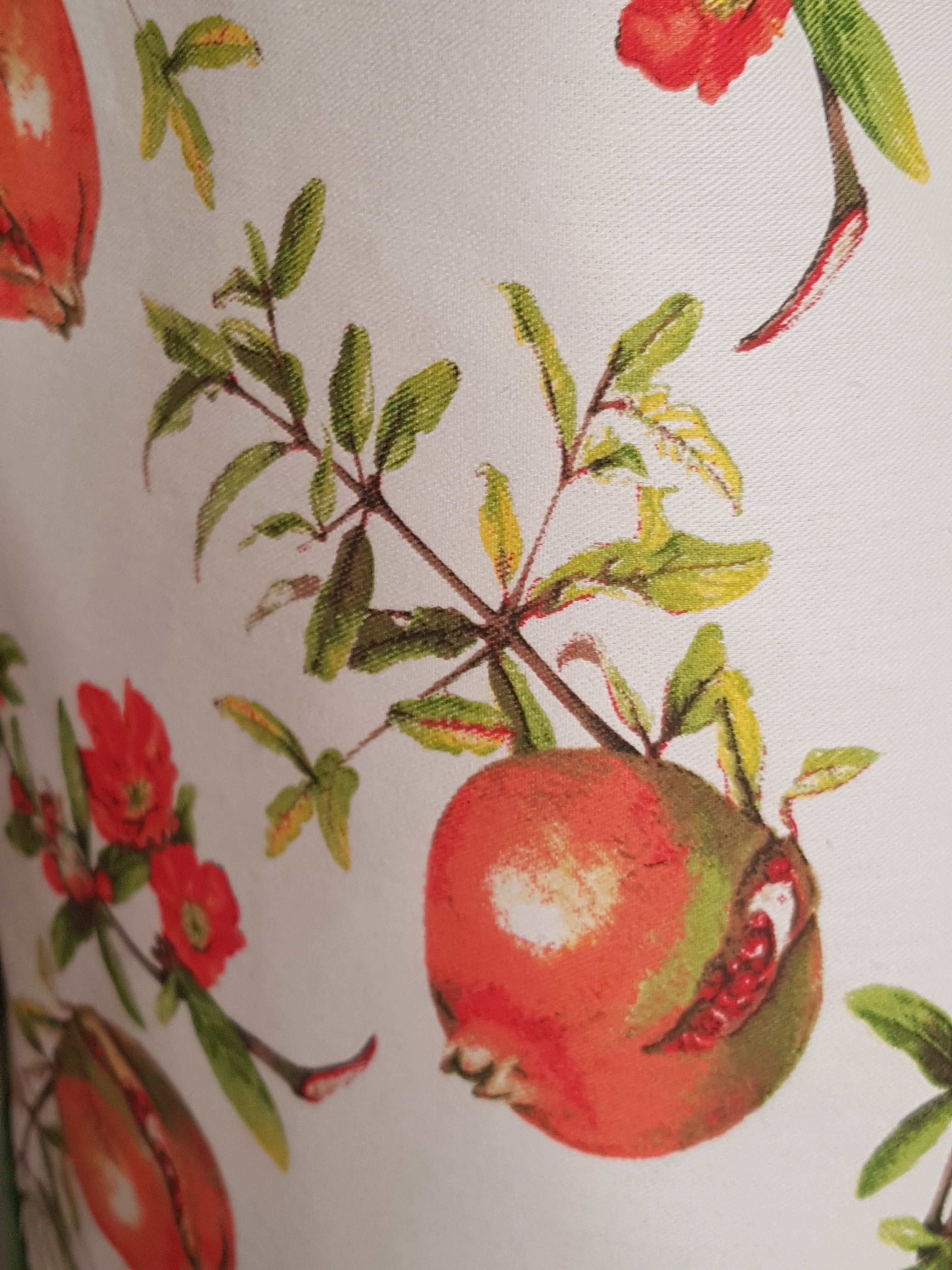 Apron Kitchen Pomegranates