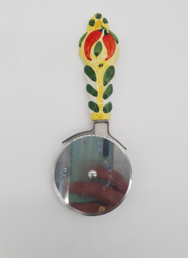 Taglia Pizza a Rotella Decoro Peperoncino Fondo Giallo Acciaio e Ceramica