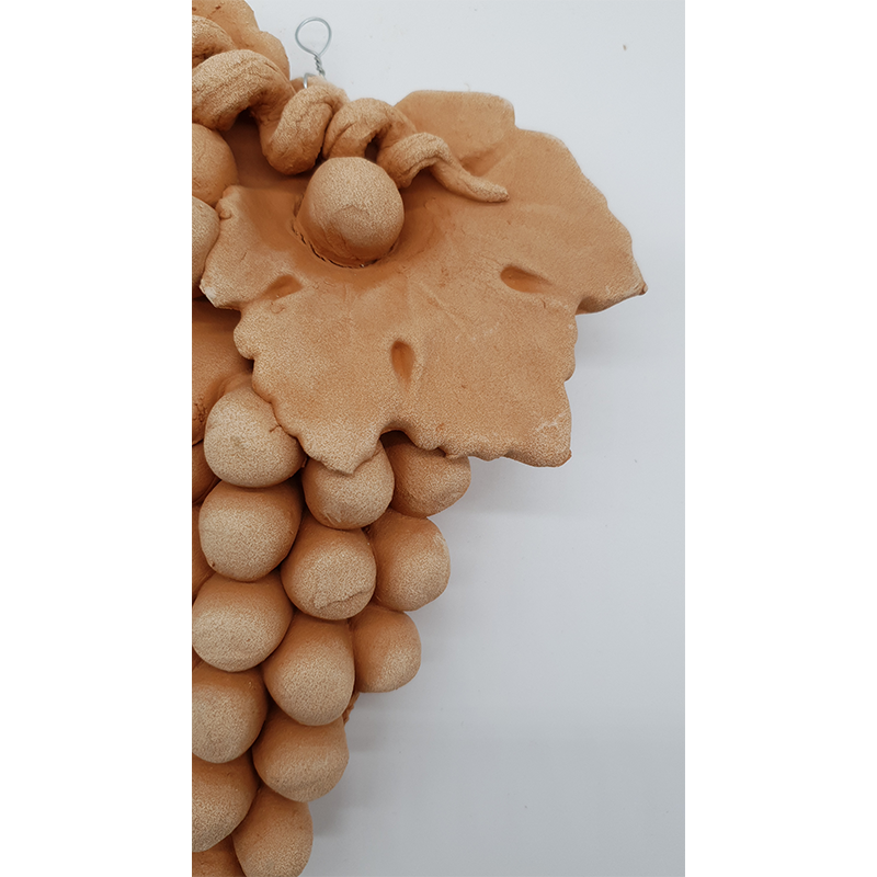 Uva grande in terracotta