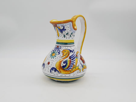 Vase with high handle and Raffaellesco decoration